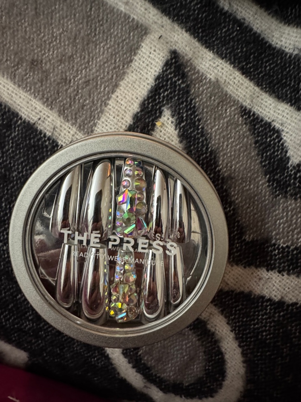 New in box nib Silver Holographic Crystal Press-On Nails